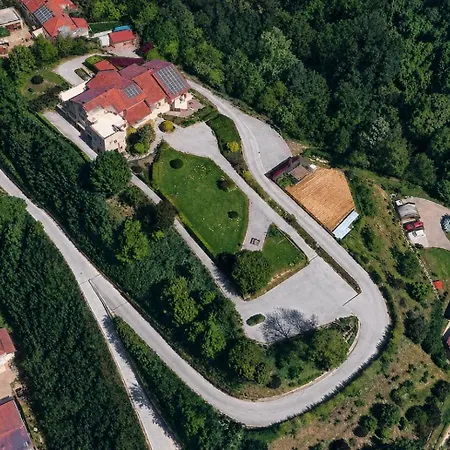 Aparthotel Alisea Eco Pocapaglia