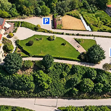 Alisea Eco Aparthotel Pocapaglia